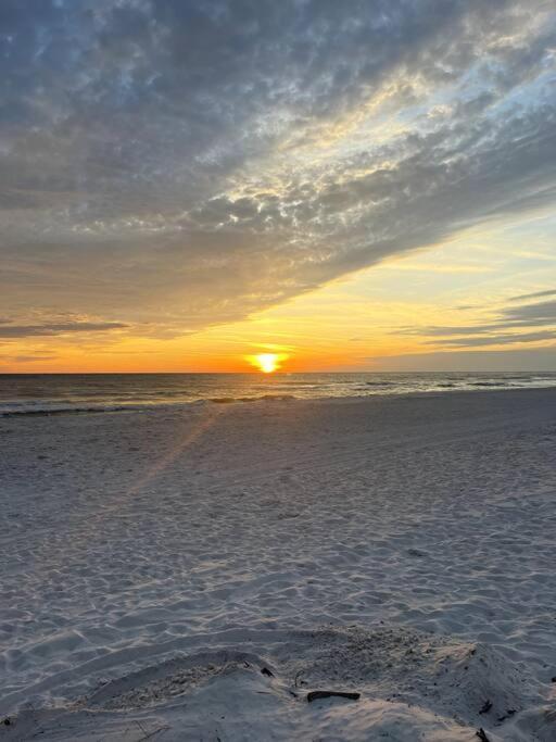 Lazy Palm 4 Pools Short Walk To Beach! Sleeps 5! Panama City Beach Εξωτερικό φωτογραφία