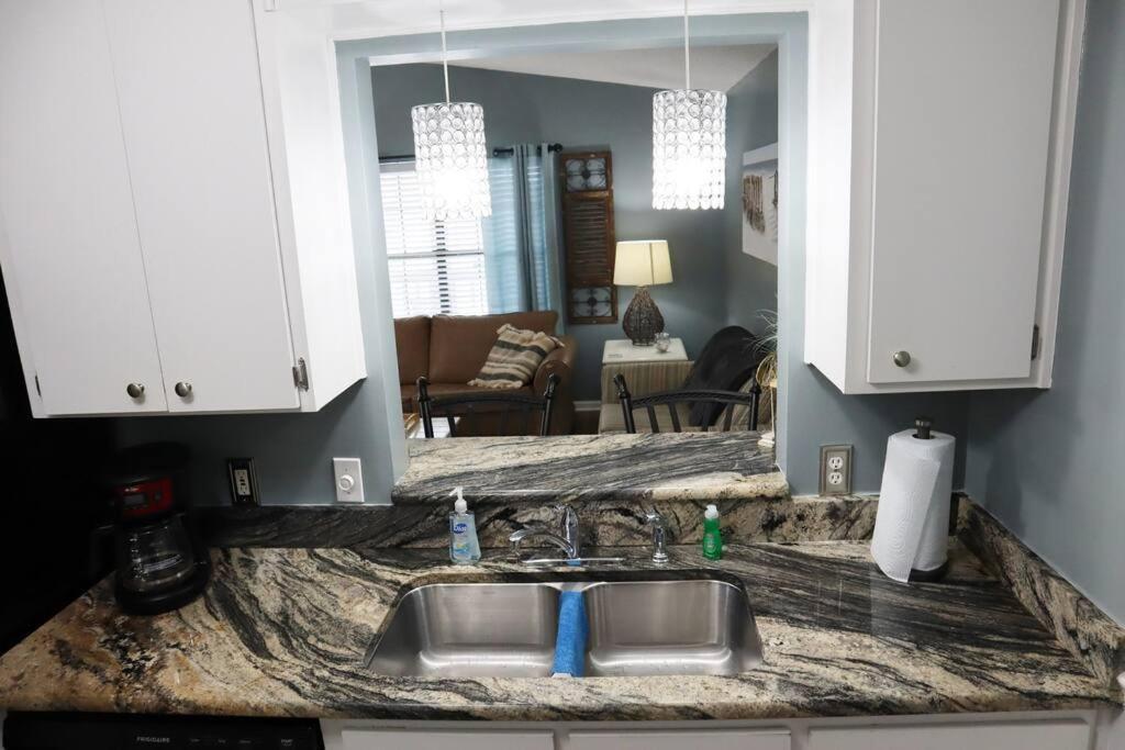 Lazy Palm 4 Pools Short Walk To Beach! Sleeps 5! Panama City Beach Εξωτερικό φωτογραφία
